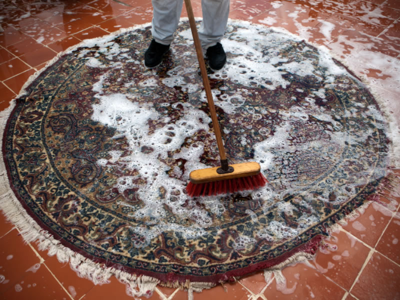 limpeza especializada de tapetes em curitiba